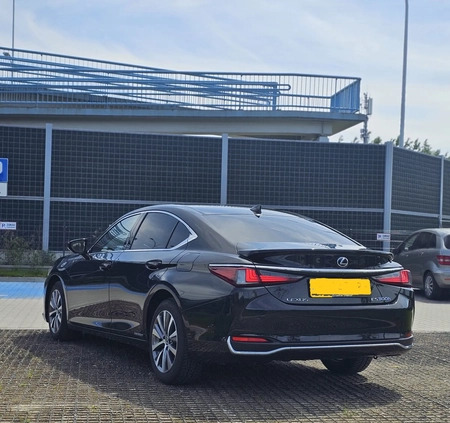 Lexus ES cena 150675 przebieg: 55000, rok produkcji 2020 z Warszawa małe 254